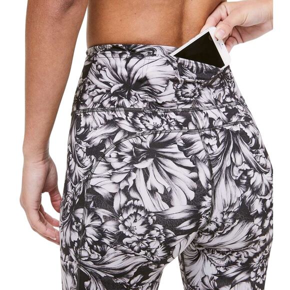 Lululemon Fast & Free Crop II Nulux 19" Night Ice Grey Black Women's Size 4 EUC - Picture 4 of 11